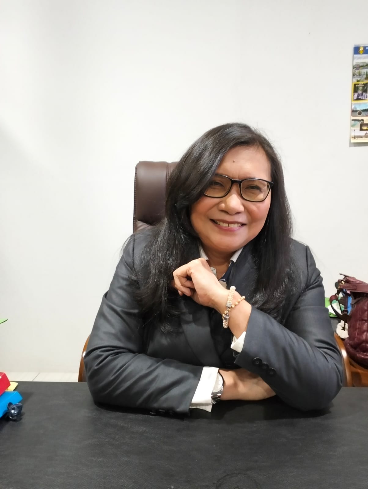 WhatsApp Image 2025-10-26 at 17.21.37 Ket Foto: Advokat Ipung berhasil menang kasasi dan mengambil alih kembali haknya tanpa kesulitan yang berat.