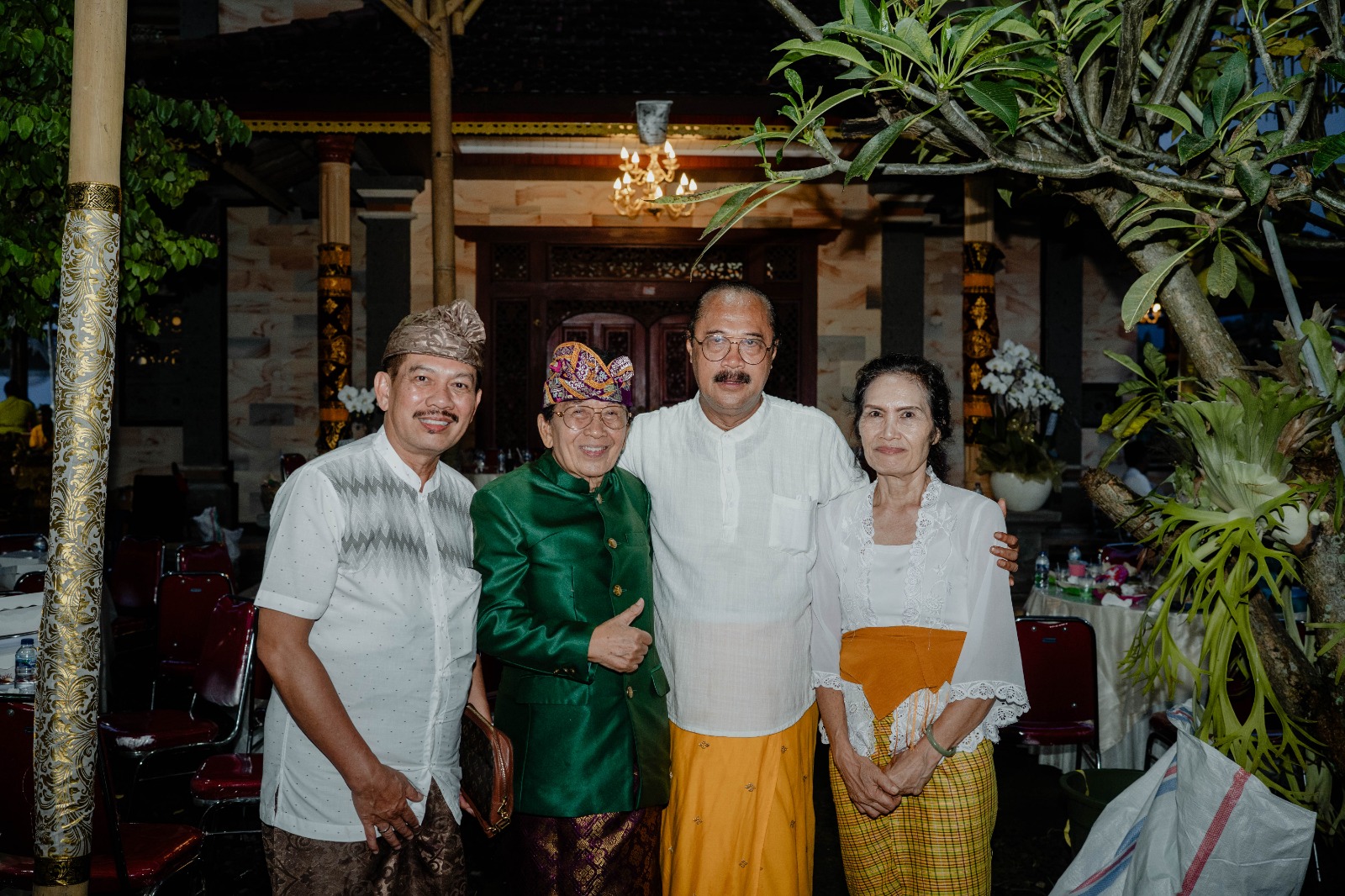 Ket Foto: Ida Bhawati Pasek I Made Sarjana merupakan akademisi sekaligus mantan Wakil Rektor III ITB STIKOM Bali, jalani Upacara Rsi Yadnya Apodgala Sulinggih pada Redite Umanis Merakih, Minggu (4/1/2026).