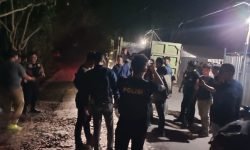 Ket Foto: Sat. Reskrim tetapkan enam tersangka inisial MA, BM, WH, M, MSA dan MAF, terkait pengeroyokan hingga tewas Adrianus Wungo buruh proyek kawasan Sawangan, Kel. Benoa, Kec. KutSel, Badung, Minggu (6/9/2026) malam.