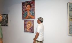 Ket Foto: Suasana pembukaan pameran lukisan bertajuk 'Udhar Banda Karma', libatkan Perhimpunan Perupa Payangan, dengan 38 karya perupa, Jumat (18/9/2026).