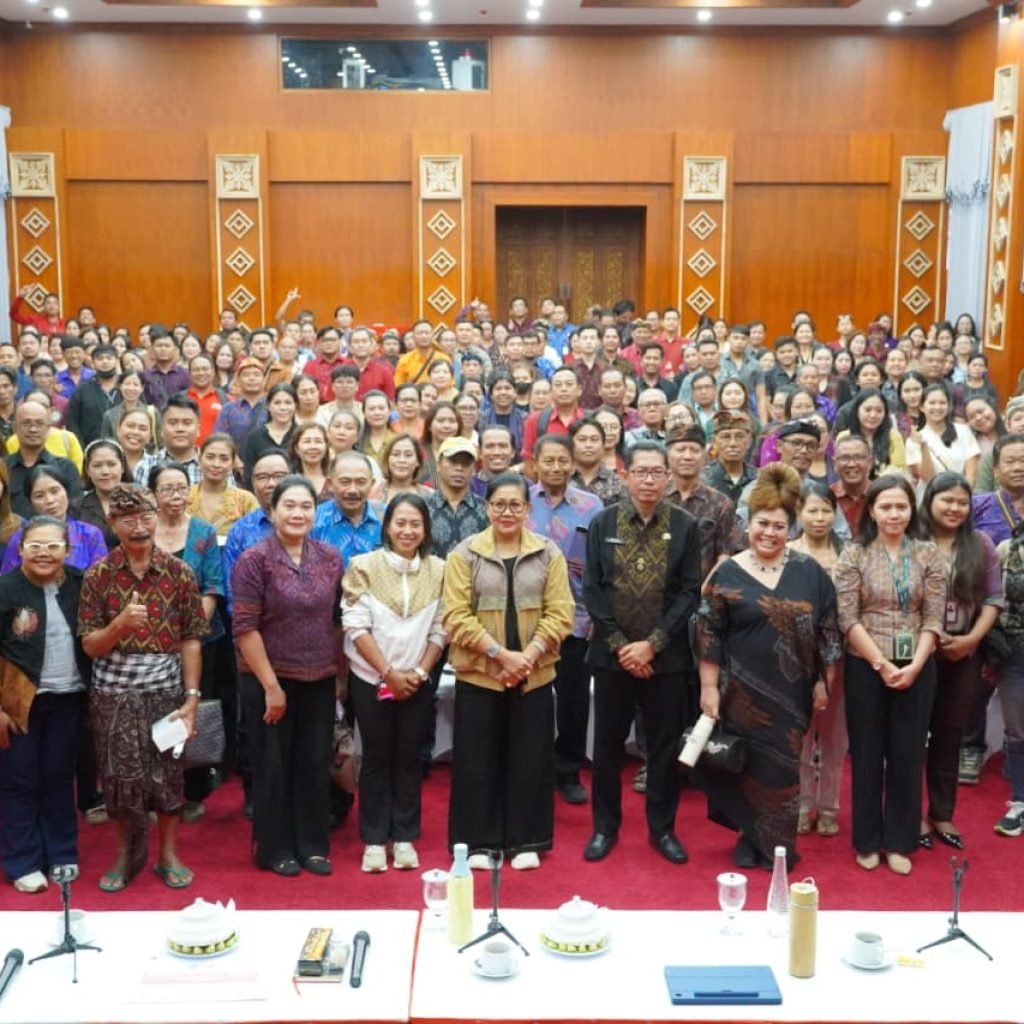 Ket Foto: Stan IKM dan UMKM di PKB XLVIII Tahun 2026, digratiskan. Namun, tetap dilakukan kurasi dari Dinas Perindustrian dan Perdagangan Provinsi Bali dan Dinas Koperasi dan UKM Provinsi Bali, Selasa (9/6/2026).