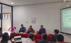Ket Foto: Kepala OJK Provinsi Bali Parjiman menegaskan SLIK hingga Agustus 2026, tercatat ada 1.154 total pengaduan Aplikasi Portal Perlindungan Konsumen (APPK), Selasa (15/9/2026).