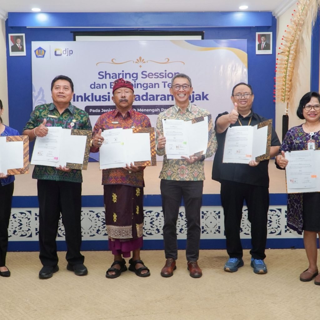 Ket Foto: Kanwil DJP Bali adakan program inklusi kesadaran pajak dan penandatanganan PKS dengan dengan SMP di Kota Denpasar.